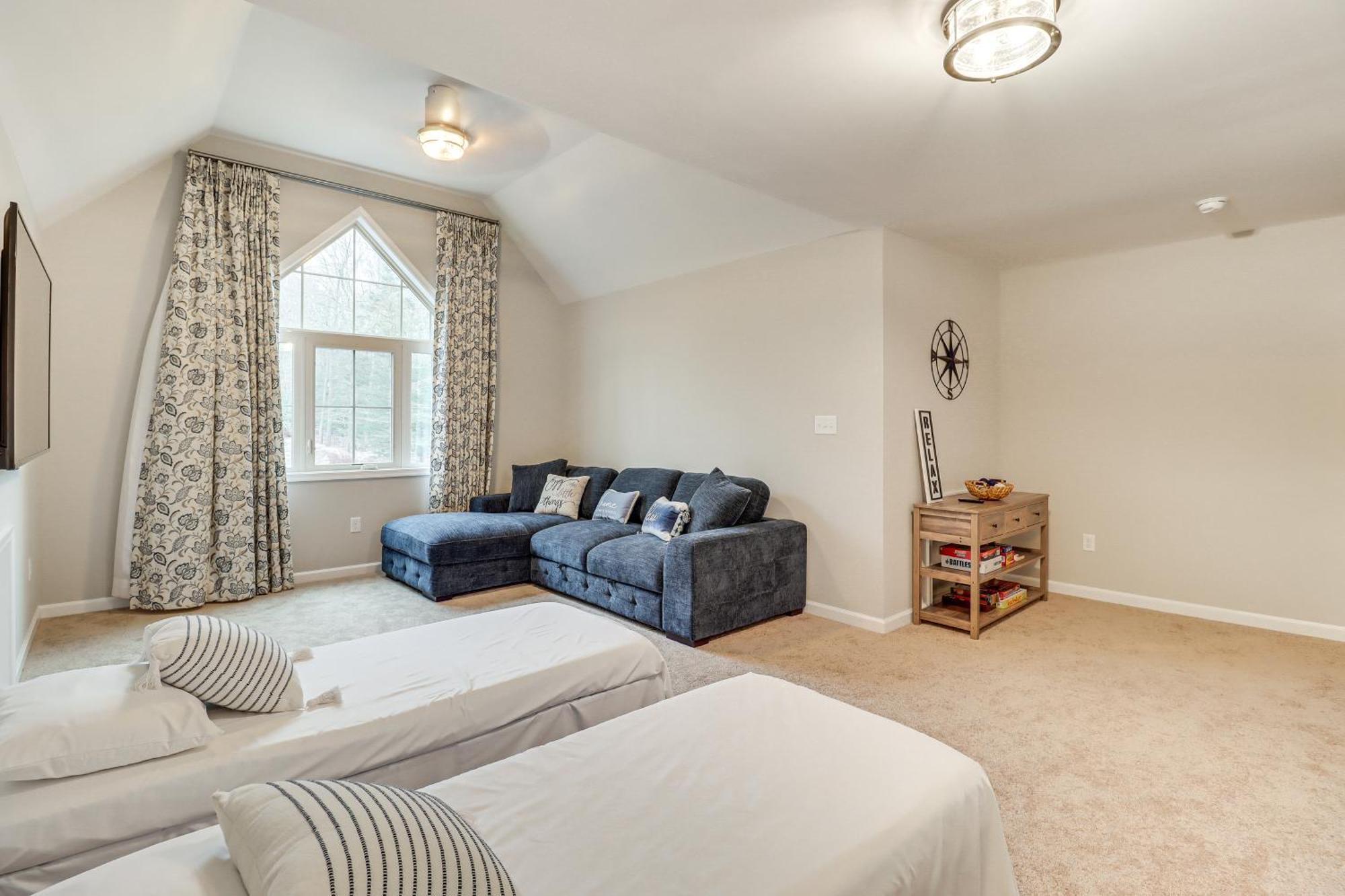 Holiday home Gorgeous Harmony Retreat With Spacious Deck!