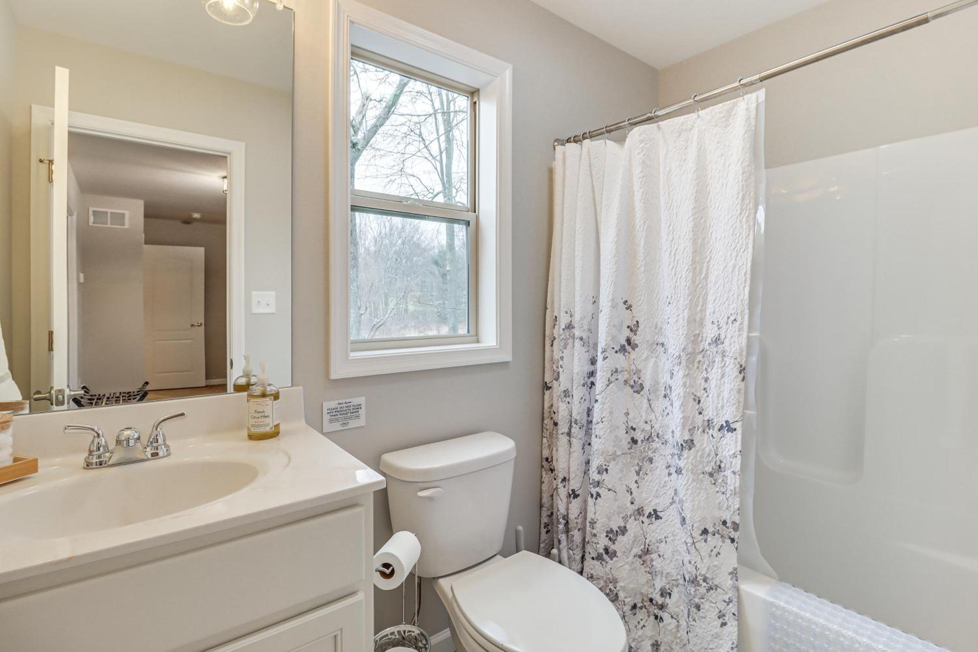 Gorgeous Harmony Retreat With Spacious Deck! *