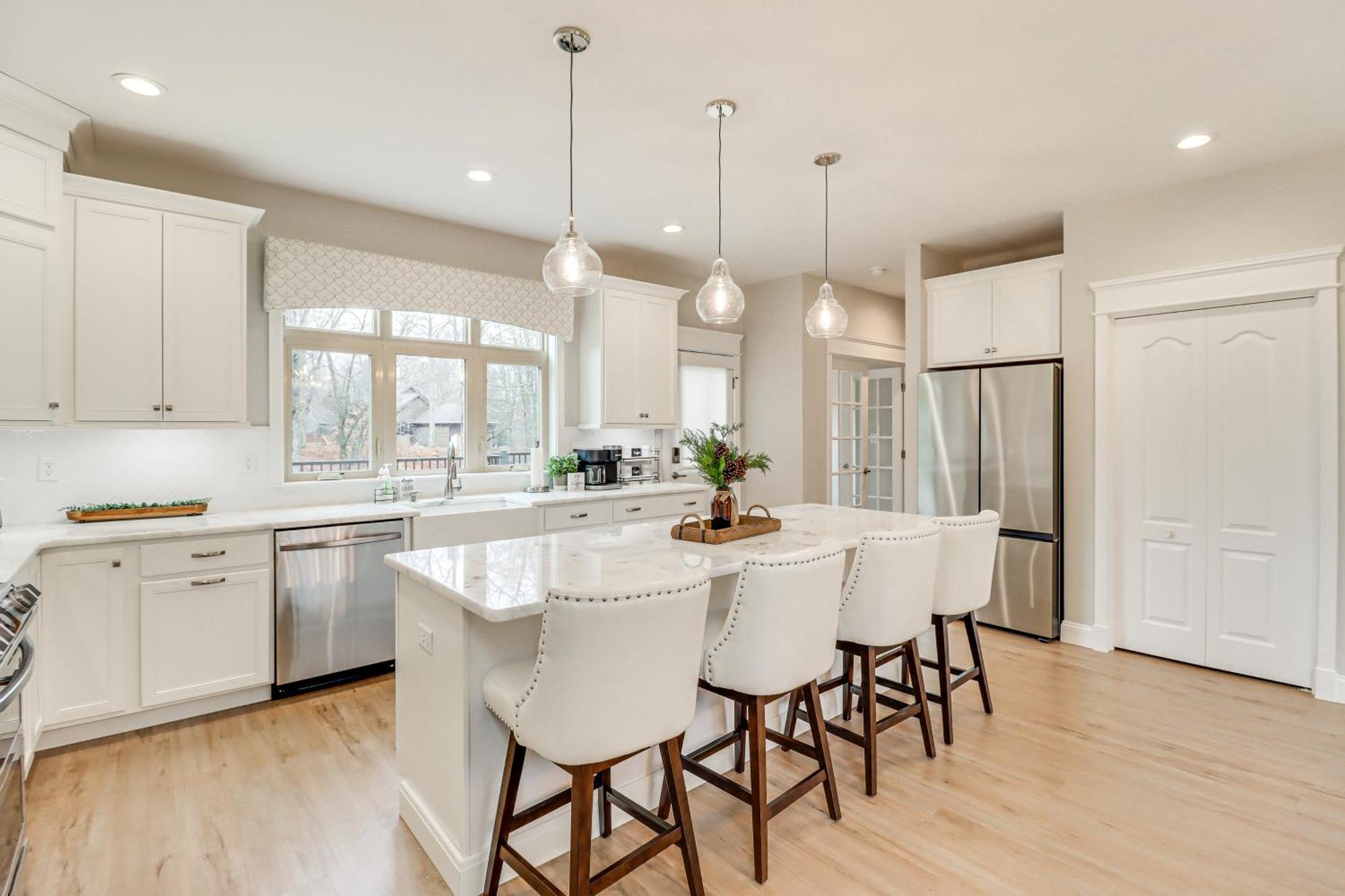 Gorgeous Harmony Retreat With Spacious Deck!